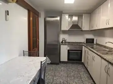 Küche von Wohnung zur Miete in Burjassot mit Klimaanlage, Heizung und Terrasse