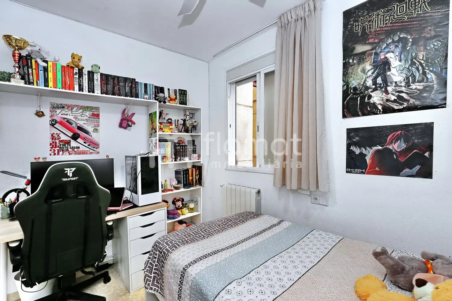 Bedroom of Flat for sale in Sabadell