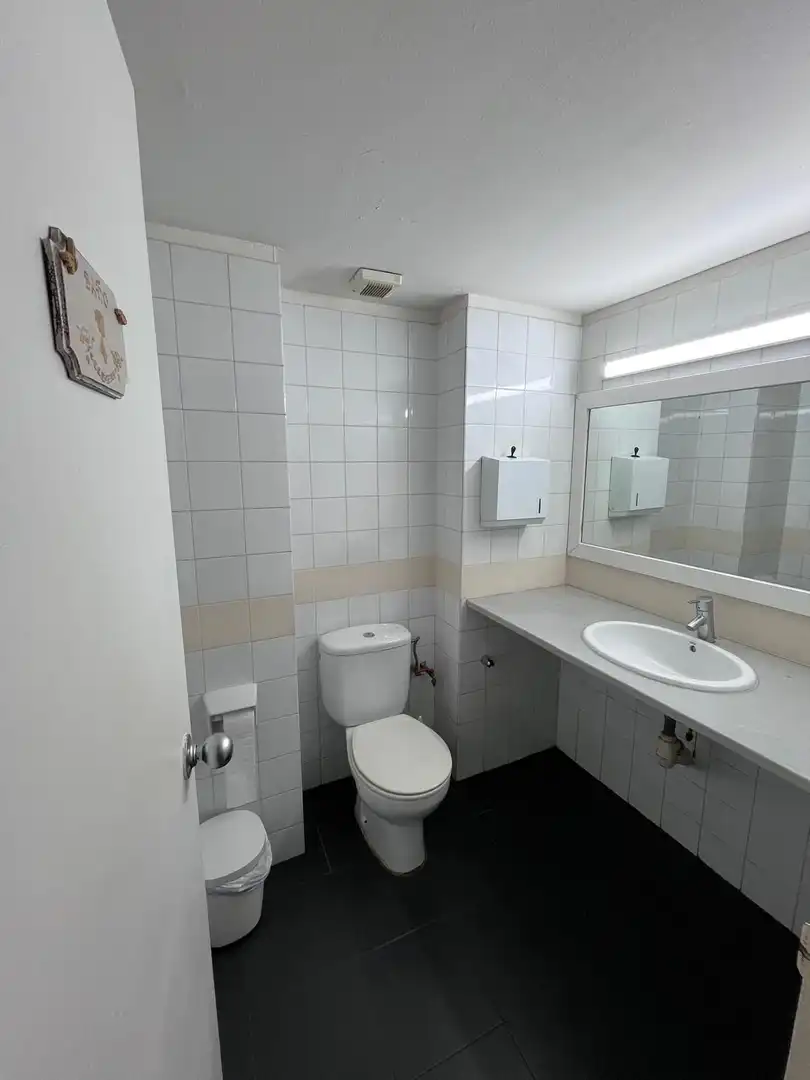 Baño de Local de alquiler en Sarrià - Sant Gervasi