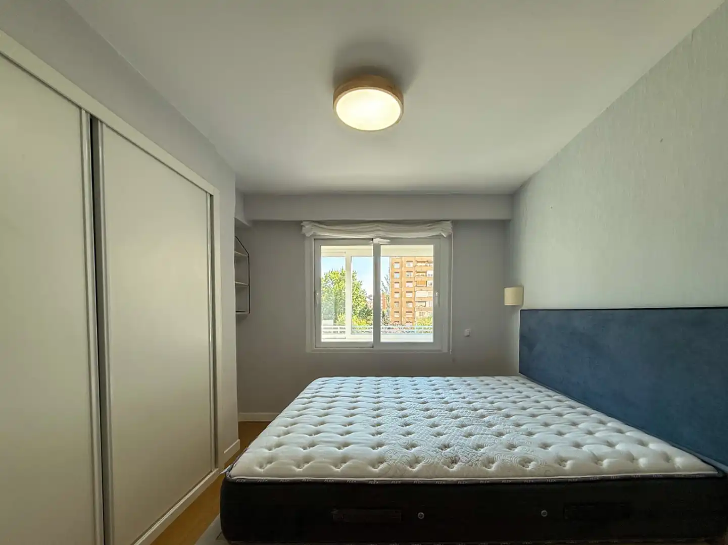 Bedroom of Flat for rent in Madrid  with Air Conditioner, Heating and Terrace