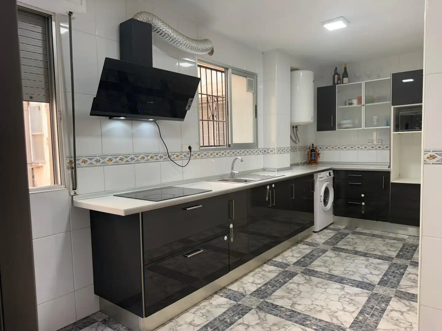 Flat with terrace for sale in Calle Calle Tirso de Molina, imagen 18