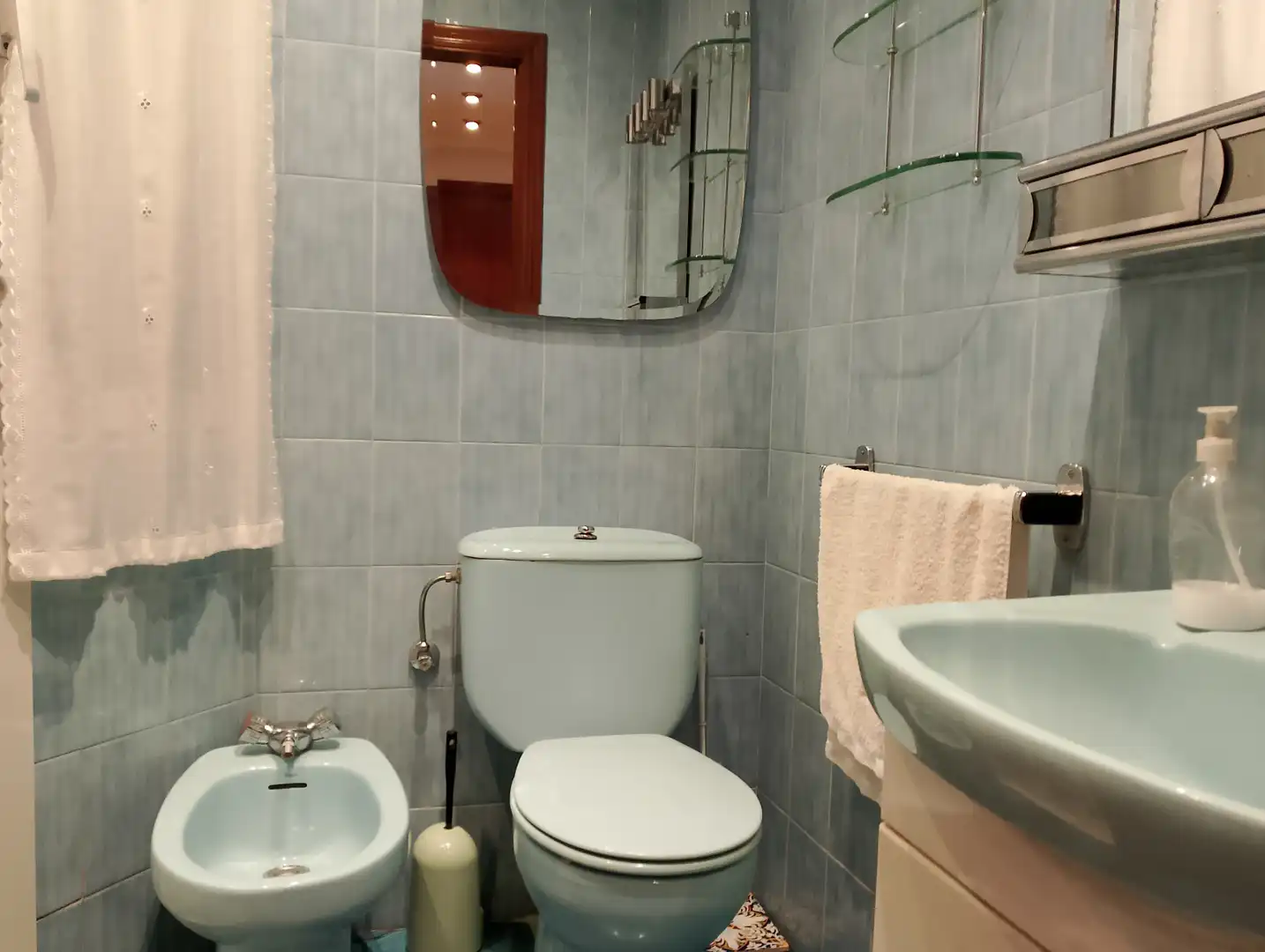 Bathroom of Flat for rent in Donostia - San Sebastián   with Heating, Parquet flooring and Furnished