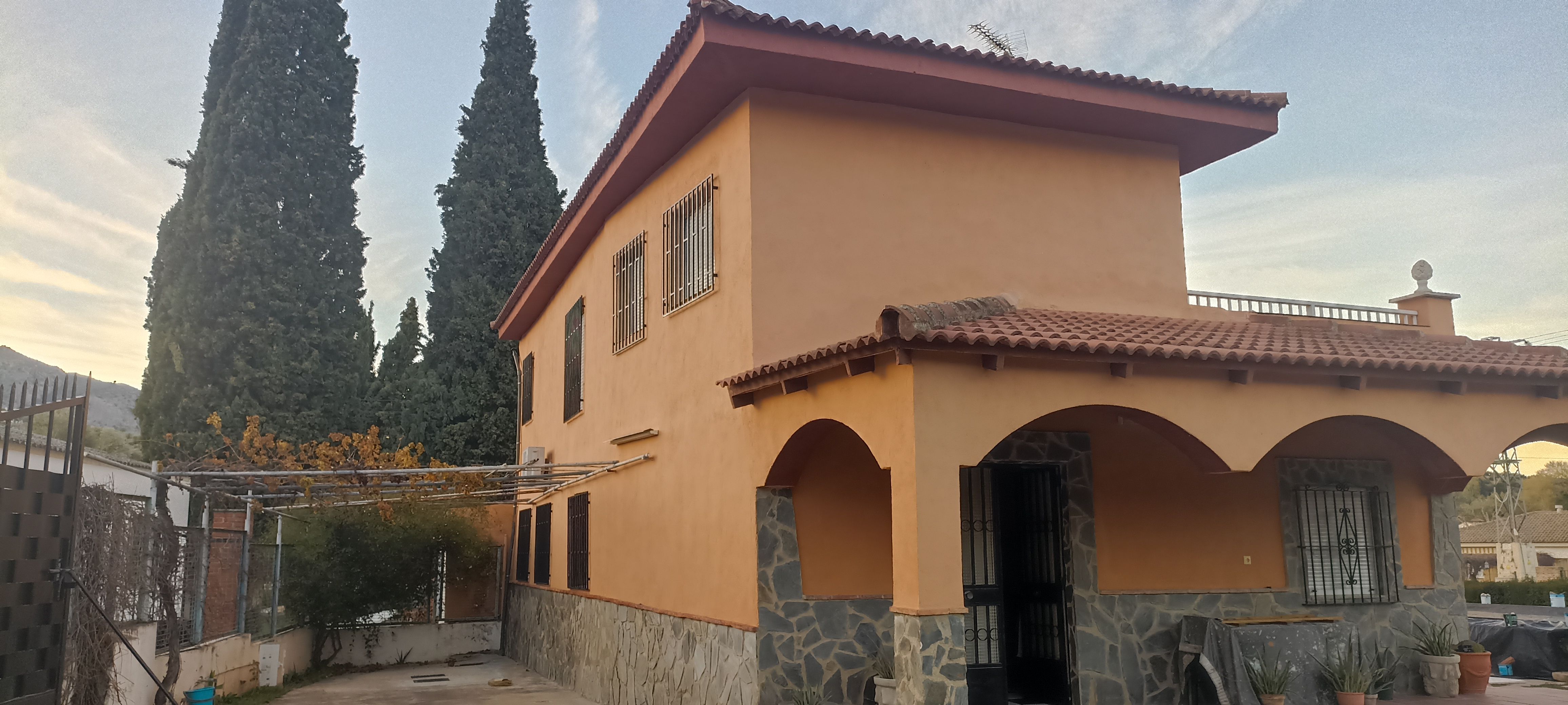 Vista exterior de Casa o chalet en venta en  Jaén Capital con Jardín privado, Terraza y Trastero