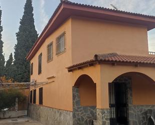 Exterior view of House or chalet for sale in  Jaén Capital  with Private garden, Terrace and Storage room