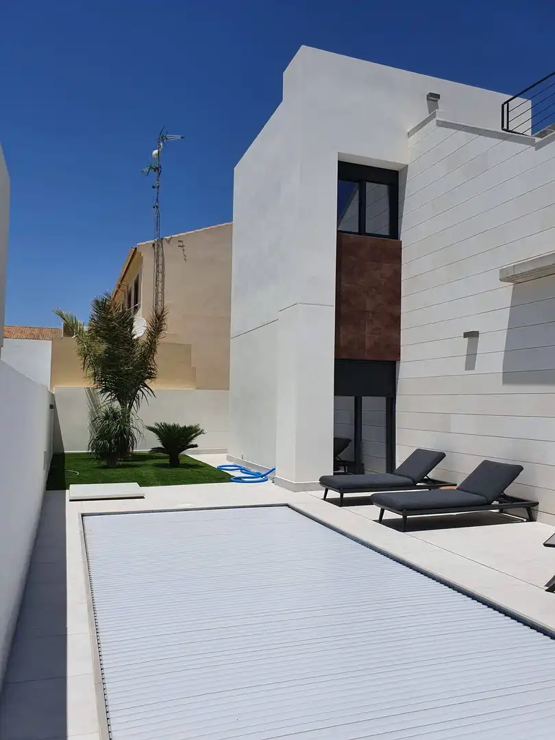 Terrassa de Casa o xalet en venda en Pilar de la Horadada amb Aire condicionat, Calefacció i Jardí privat