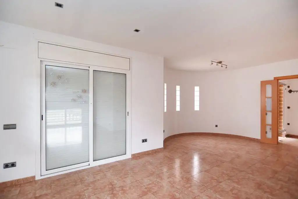 Chalet con piscina en venta en C/ Alacant, imagen 3