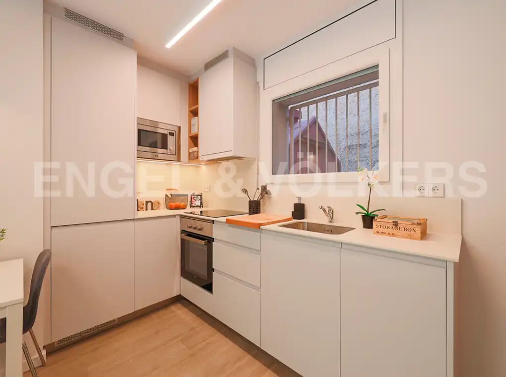 Cocina de Piso de alquiler en Barcelona con Aire acondicionado, Calefacción y Jardín privado