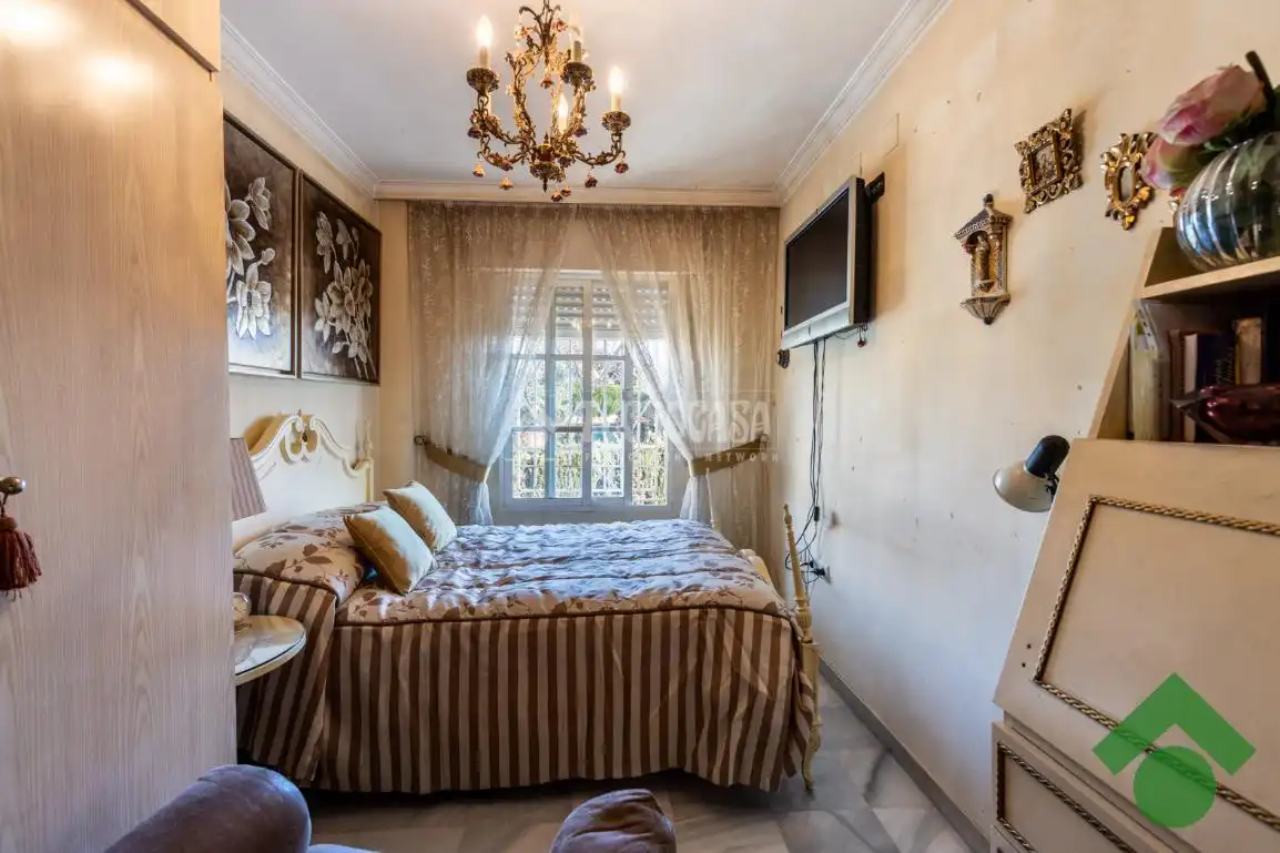 Schlafzimmer von Haus oder Chalet zum Verkauf in Albolote mit Privatgarten, Terrasse und Schwimmbad