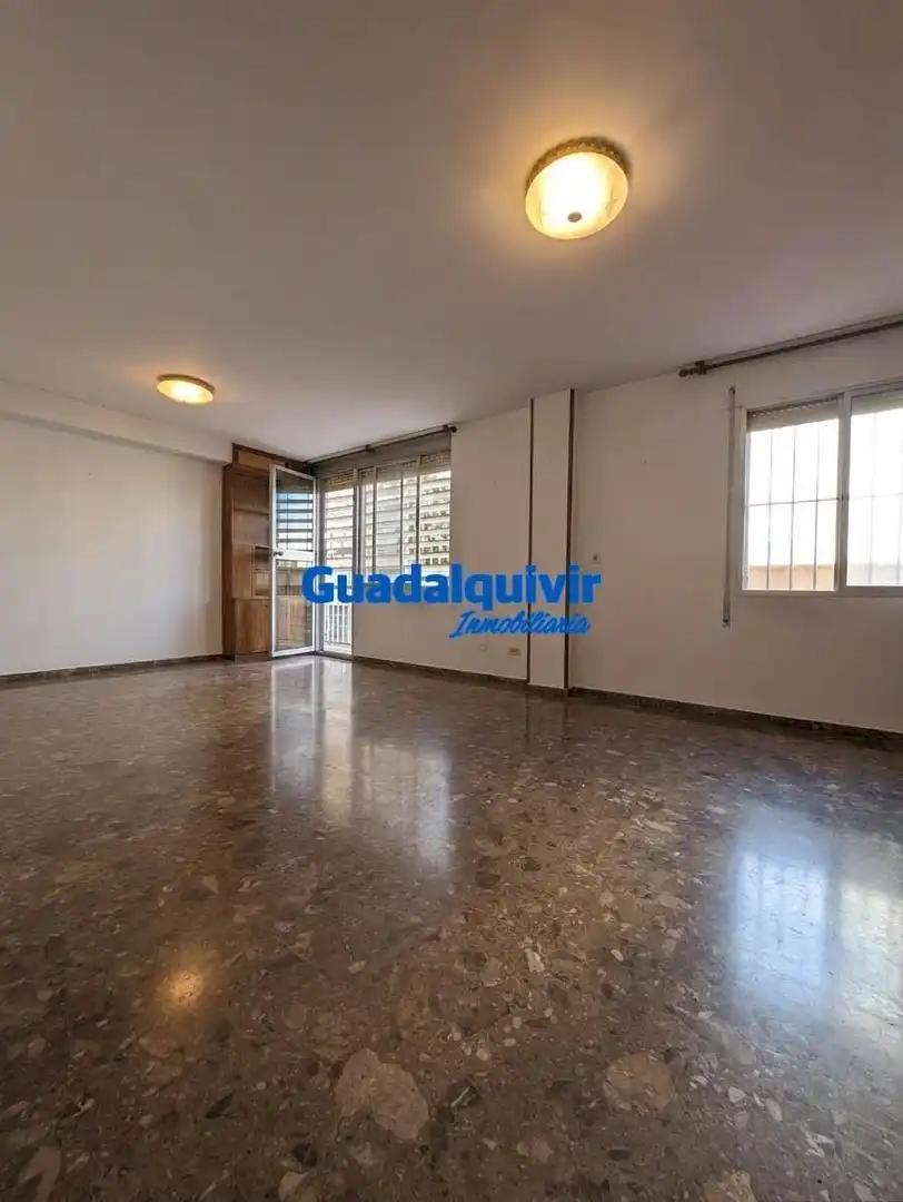 Flat with lift for sale in Avenida RAMON Y CAJAL, imagen 12