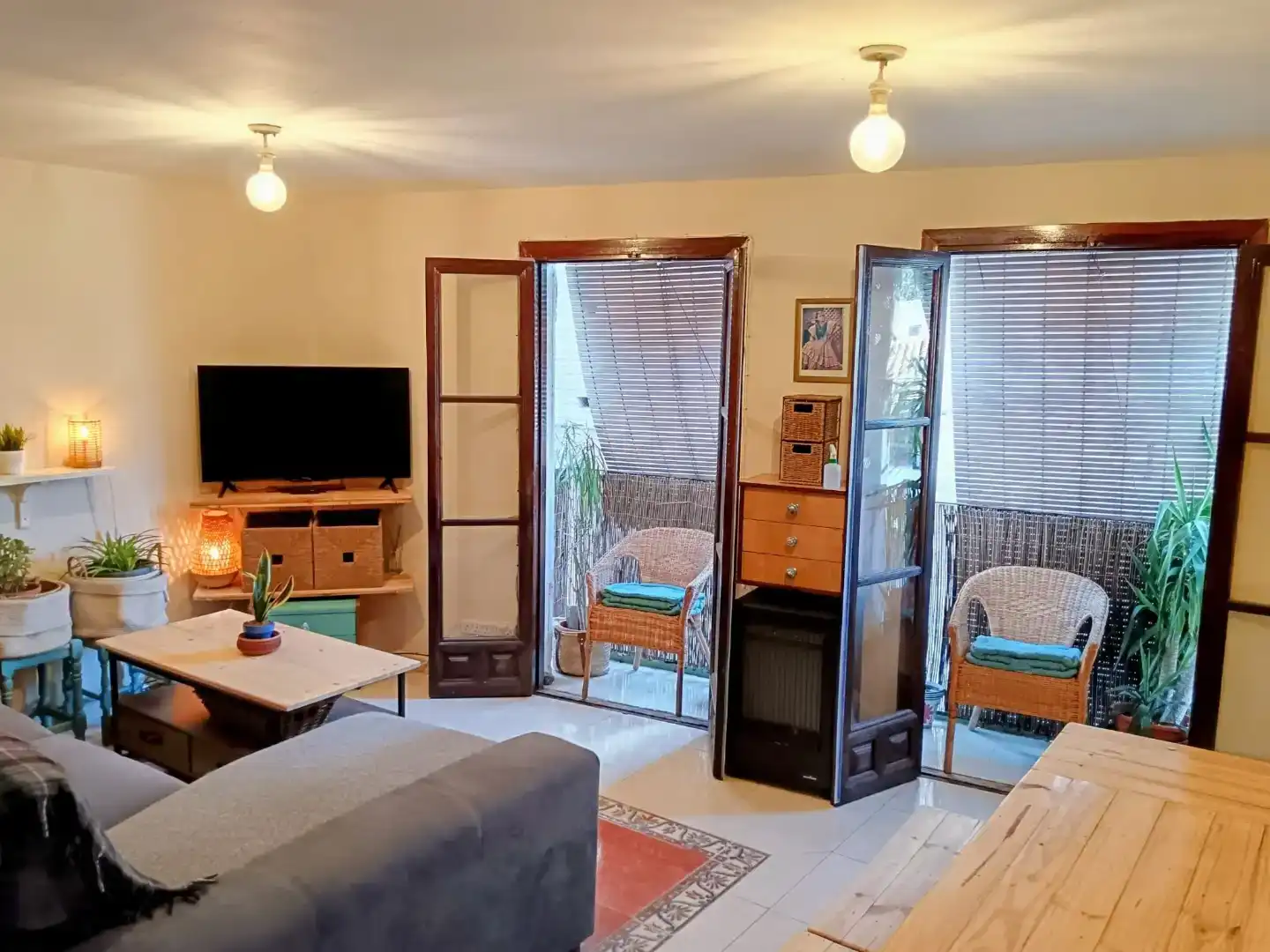 Sala d'estar de Pis en venda en  Granada Capital amb Balcó