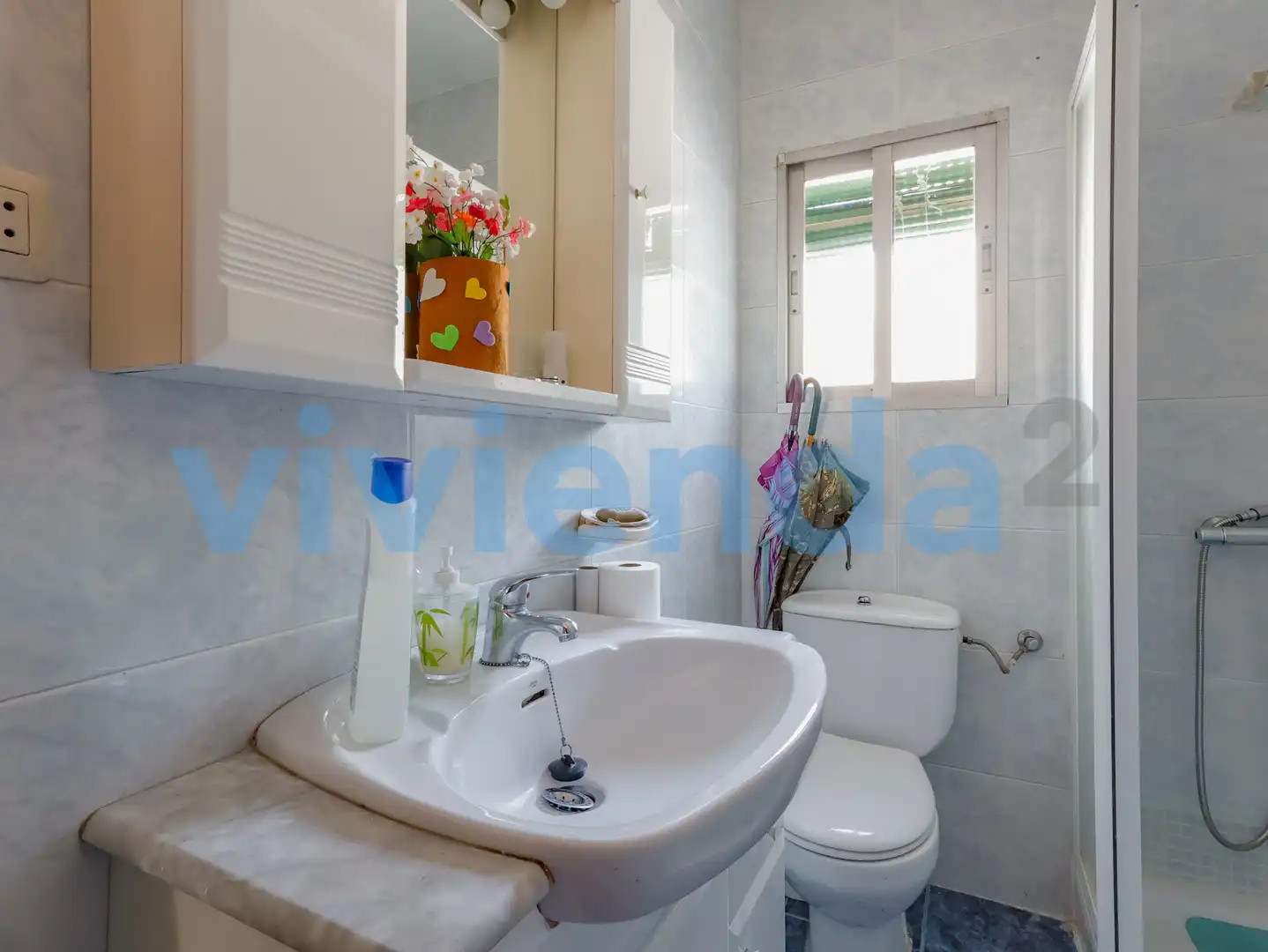 Bathroom of Flat for sale in Madrid  with Heating, Terrace and Furnished