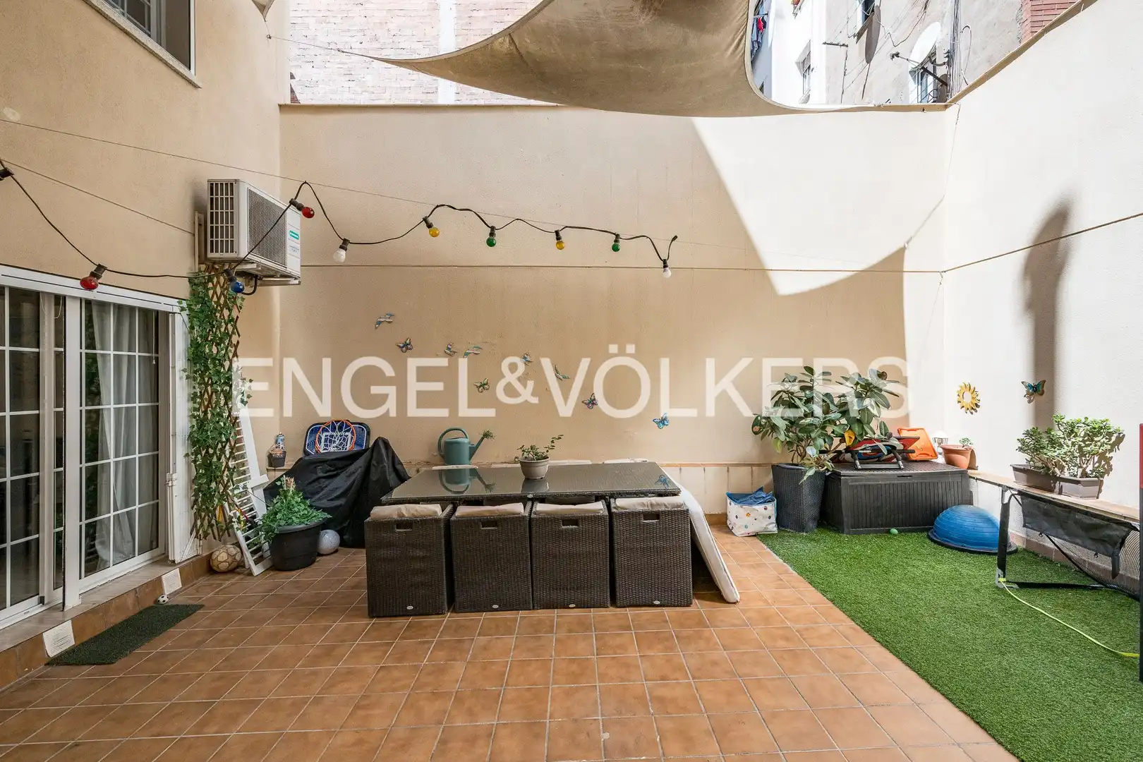 Terrasse von Wohnung zum Verkauf in L'Hospitalet de Llobregat mit Klimaanlage, Heizung und Terrasse