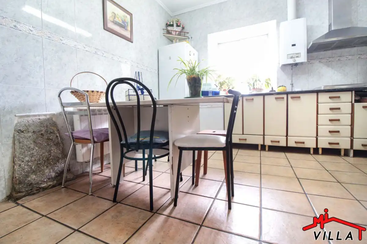 Kitchen of Houses for sale in Colindres