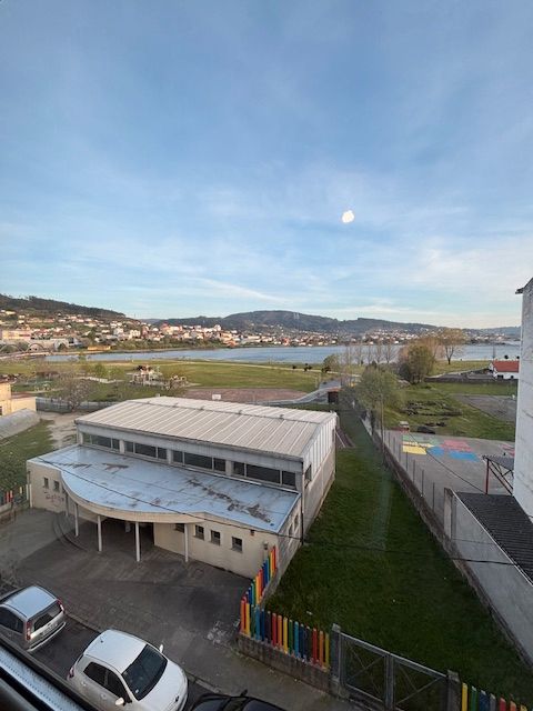 Vista exterior de Dúplex en venta en Narón con Calefacción, Parquet y Trastero