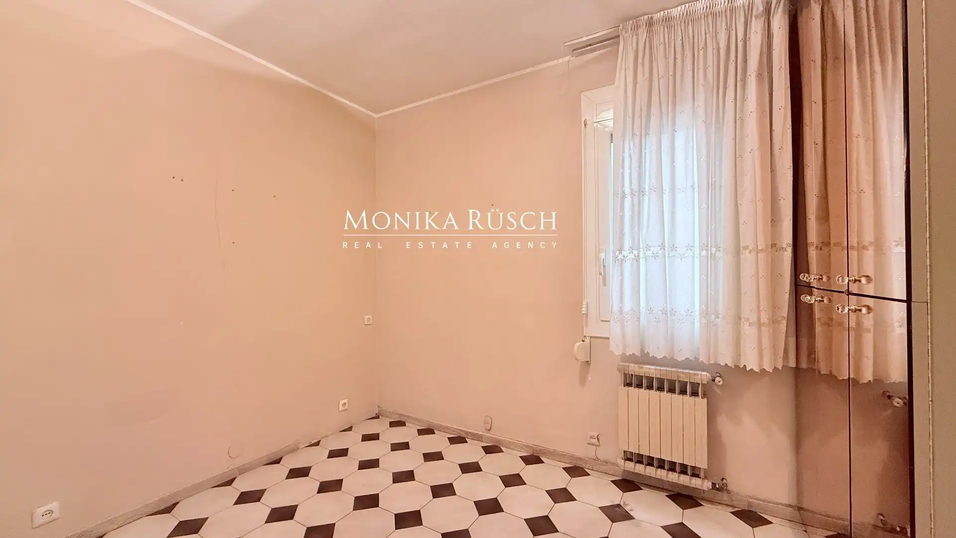 Cocina de Piso en venta en Barcelona con Calefacción, Terraza y Trastero