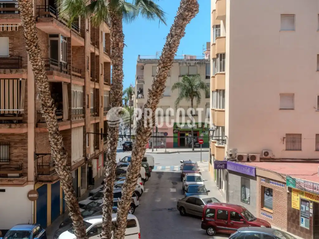 Piso en venta en Calle Dr Alvarez, Almuñecar Centro