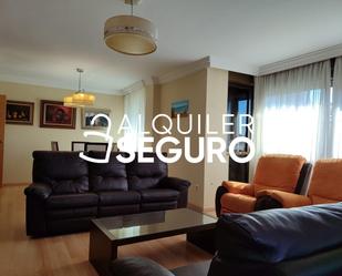 Living room of Flat to rent in  Granada Capital  with Air Conditioner and Swimming Pool