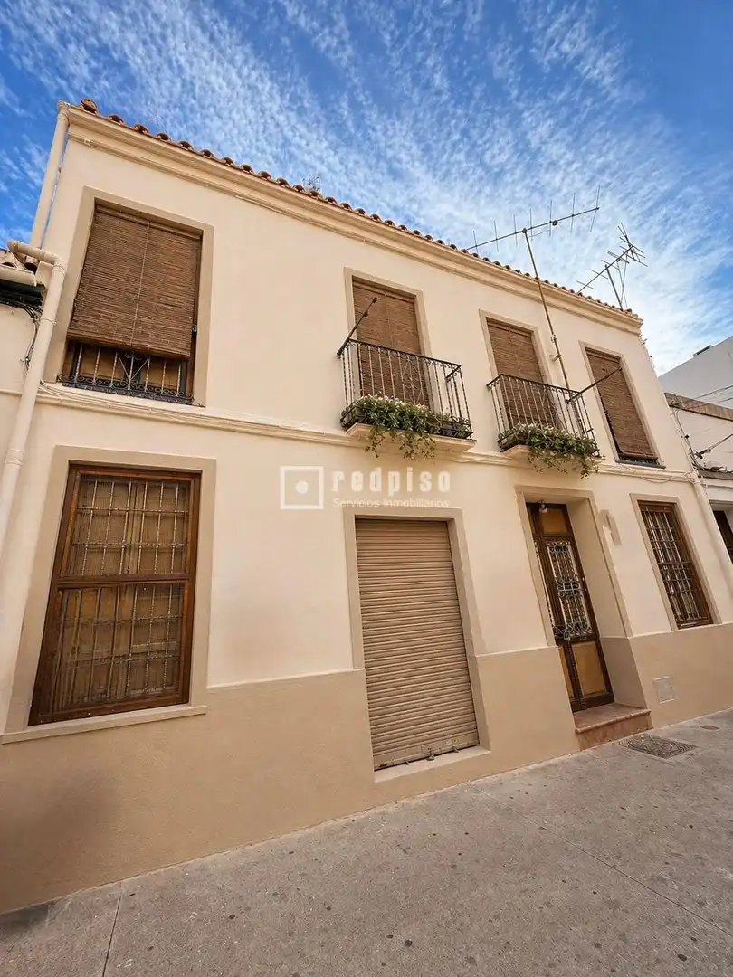Vista exterior de Casa o chalet en venta en Málaga con Terraza y Alarma