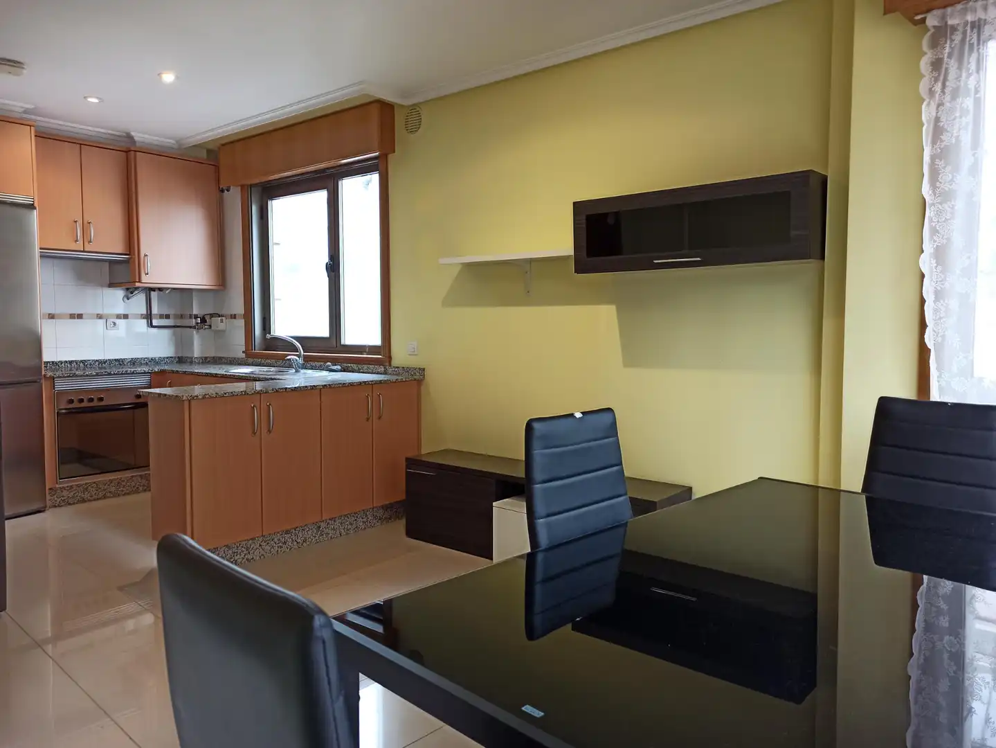 Cuina de Pis en venda en A Coruña Capital  amb Calefacció, Parquet i Traster