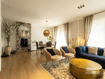 House with pool for sale in ROURE