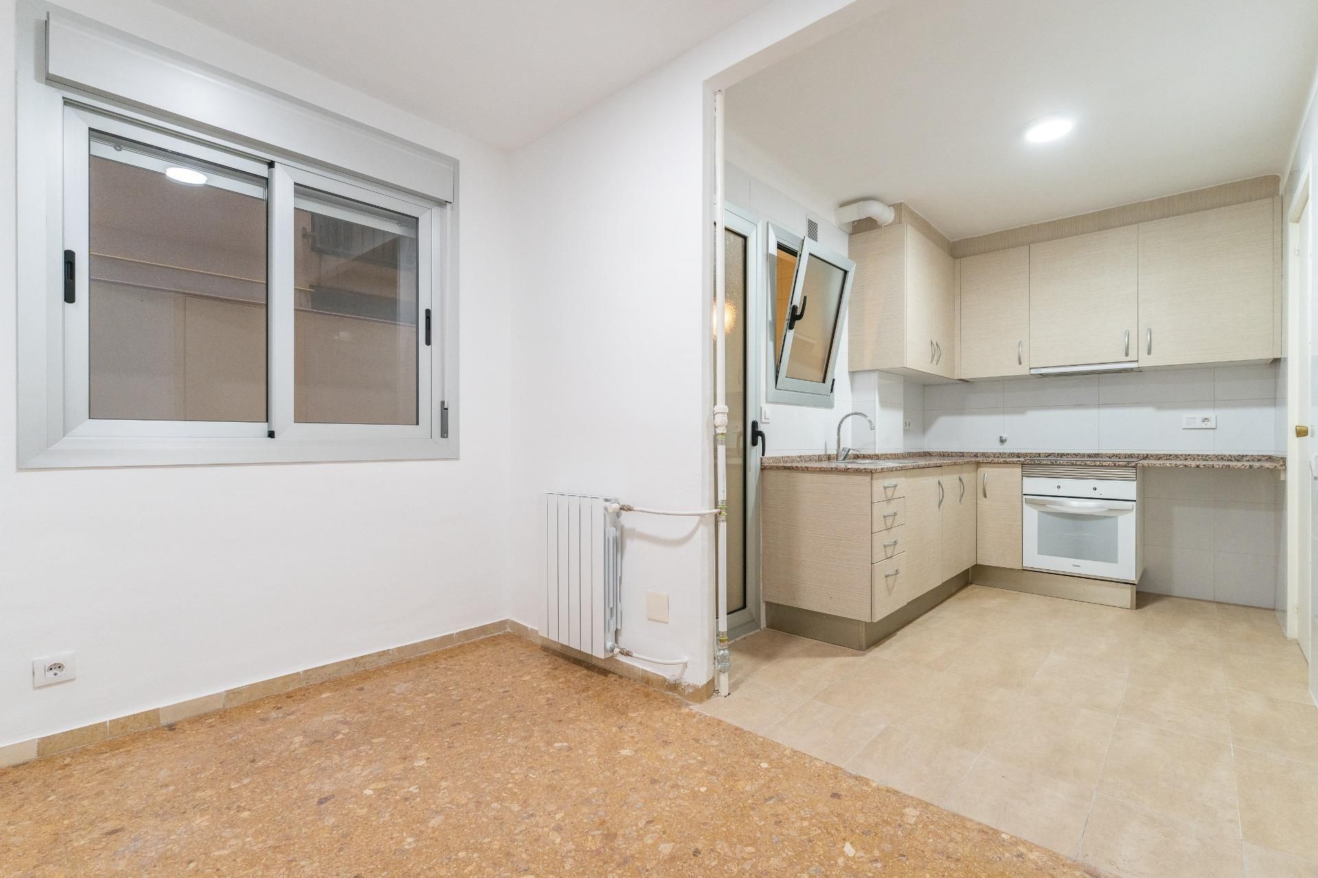 Kitchen of Flat for sale in  Tarragona Capital  with Air Conditioner