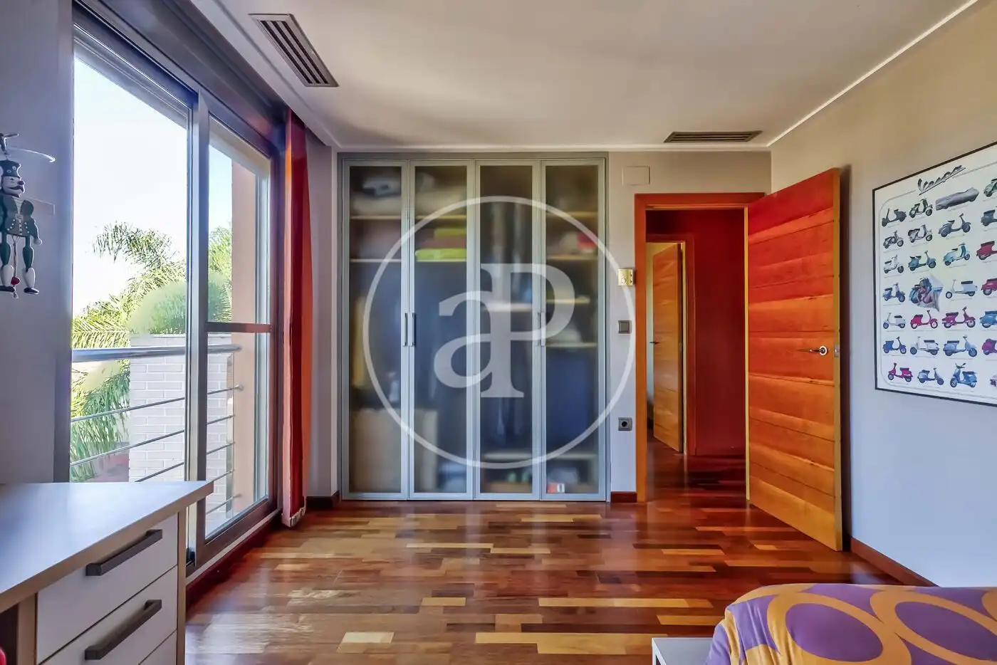 Habitación de Casa o chalet en venta en L'Alcúdia con Aire acondicionado, Calefacción y Jardín privado