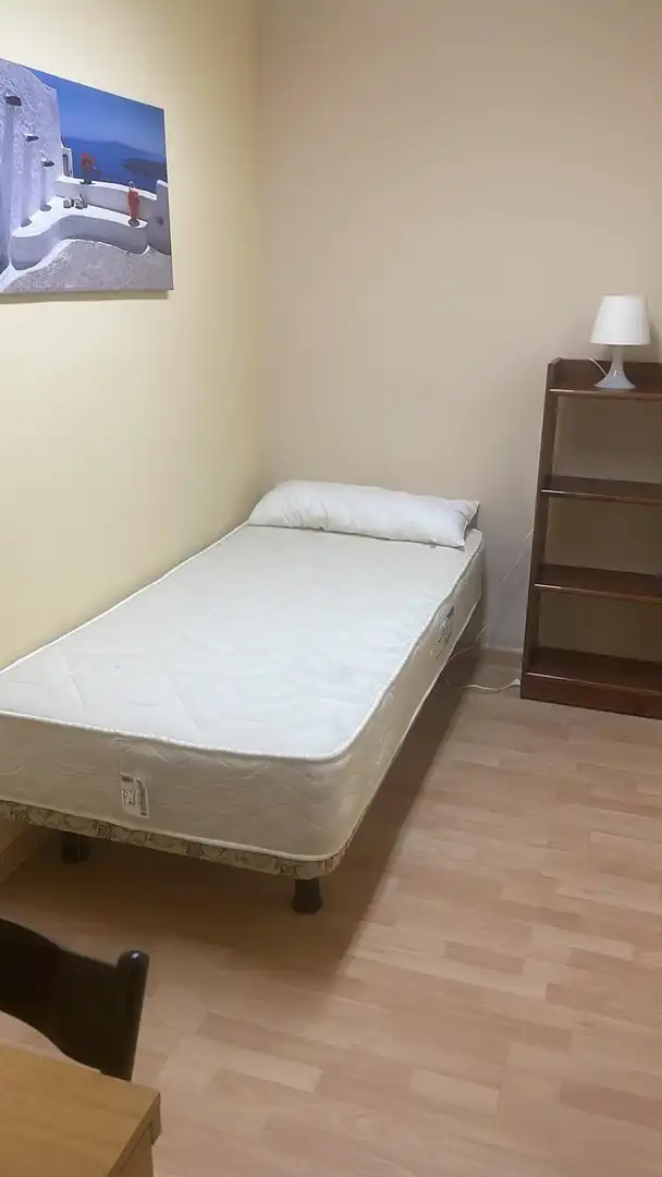 Habitación de Piso de alquiler en Alicante / Alacant con Aire acondicionado, Amueblado y Balcón