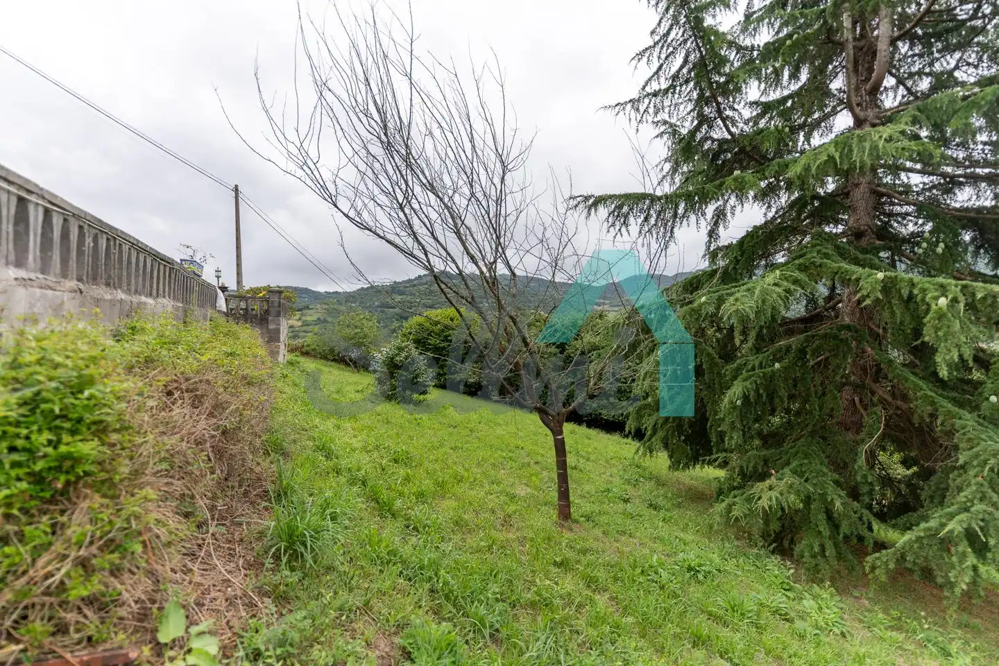 Casa adosada en venda en Langreo amb Calefacció, Jardí privat i Parquet