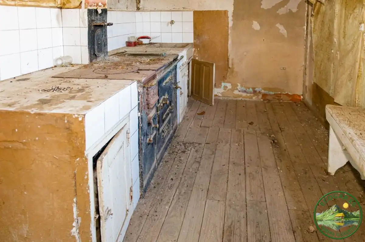 Cuina de Casa o xalet en venda en Corullón