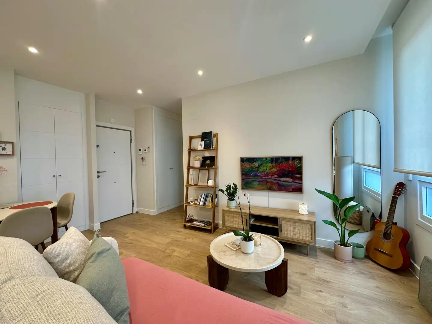 Living room of Flat for rent in Madrid  with Air Conditioner, Heating and Private garden