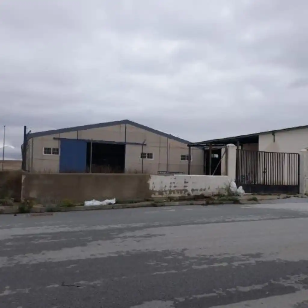 Nave industrial en venta en Pz Algibe, Benamaurel
