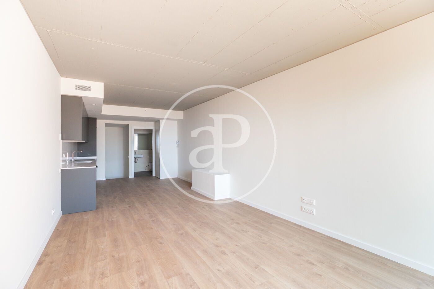 Sala d'estar de Dúplex en venda en  Barcelona Capital amb Aire condicionat, Calefacció i Balcó
