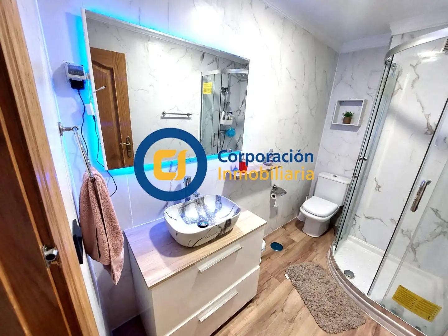 Baño de Piso en venta en Lorca con Amueblado y Balcón