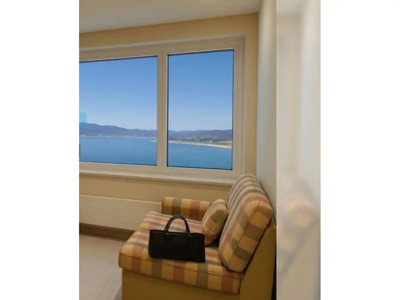 Schlafzimmer von Wohnung zum Verkauf in Vigo  mit Heizung, Parkett und Möbliert