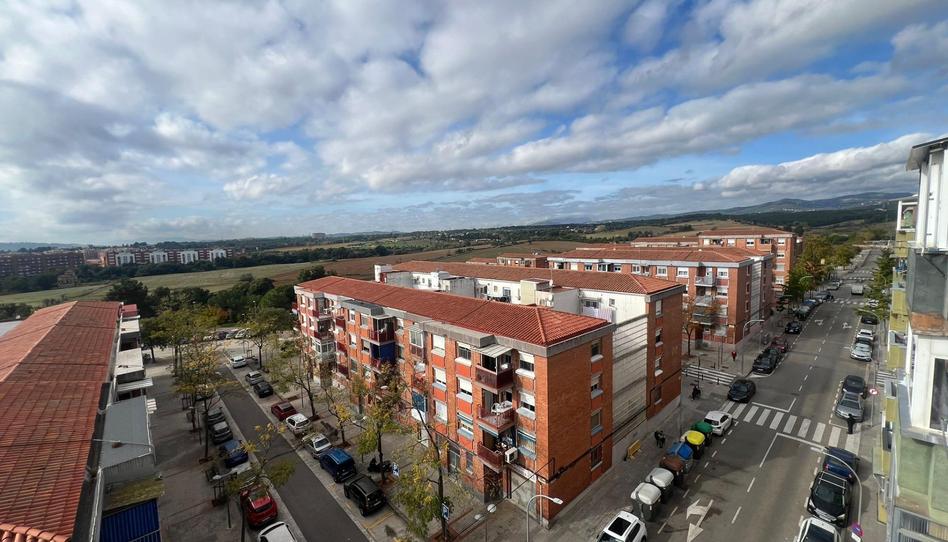 Foto 1 de Pis en venda a La Roureda, Barcelona