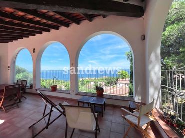 Casa con piscina in vendita a El Port de la Selva