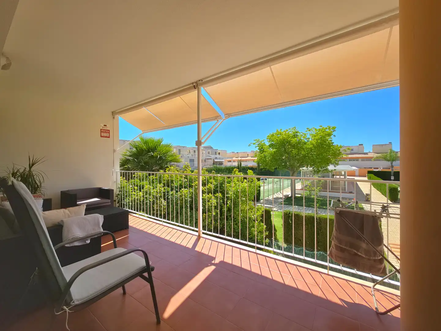 Piso con piscina en venta en Avenida Conrado Albaladejo 35, imagen 2