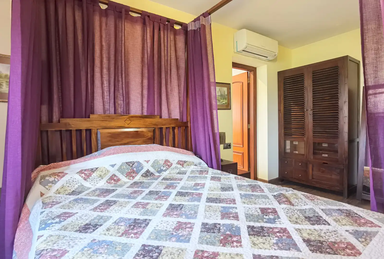 Habitación de Casa o chalet en venta en Empuriabrava con Aire acondicionado, Calefacción y Jardín privado