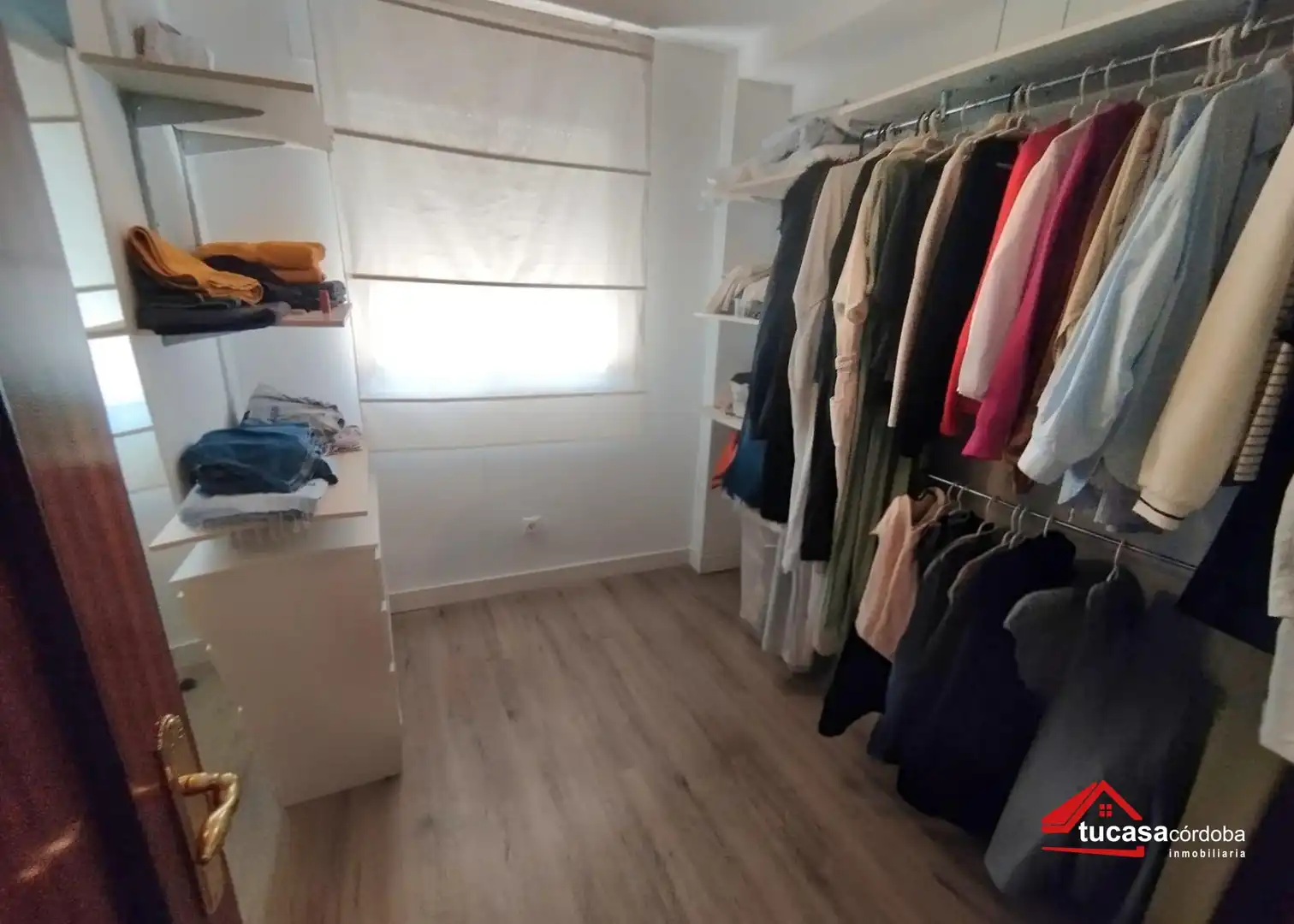 Dormitori de Pis en venda en Córdoba amb Aire condicionat, Parquet i Moblat
