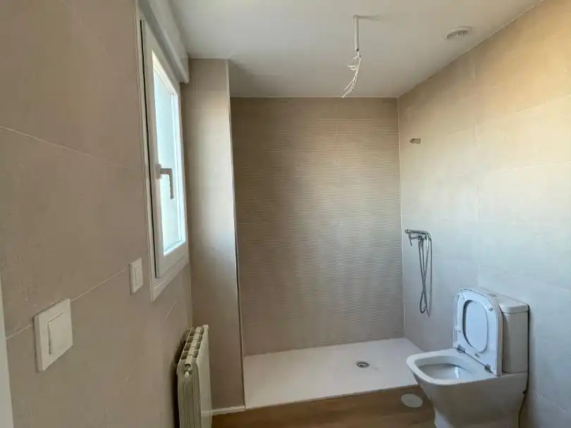 Bany de Àtic en venda en  Albacete Capital amb Terrassa i Balcó