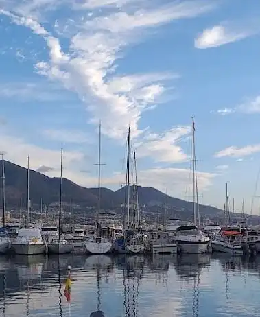 Vista exterior de Piso en venta en Fuengirola con Aire acondicionado, Amueblado y Balcón