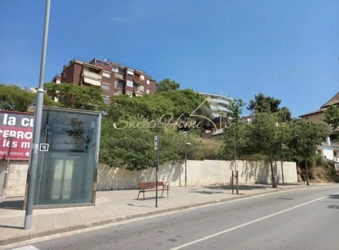 Vista exterior de Residencial en venda en Santa Coloma de Gramenet