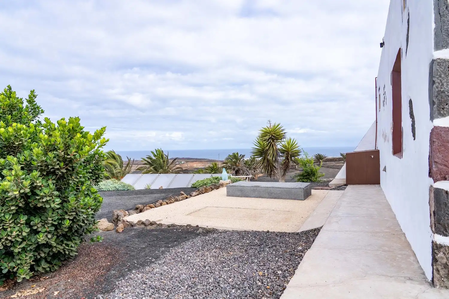 Casa con jardín en venta en Tinajo, imagen 3