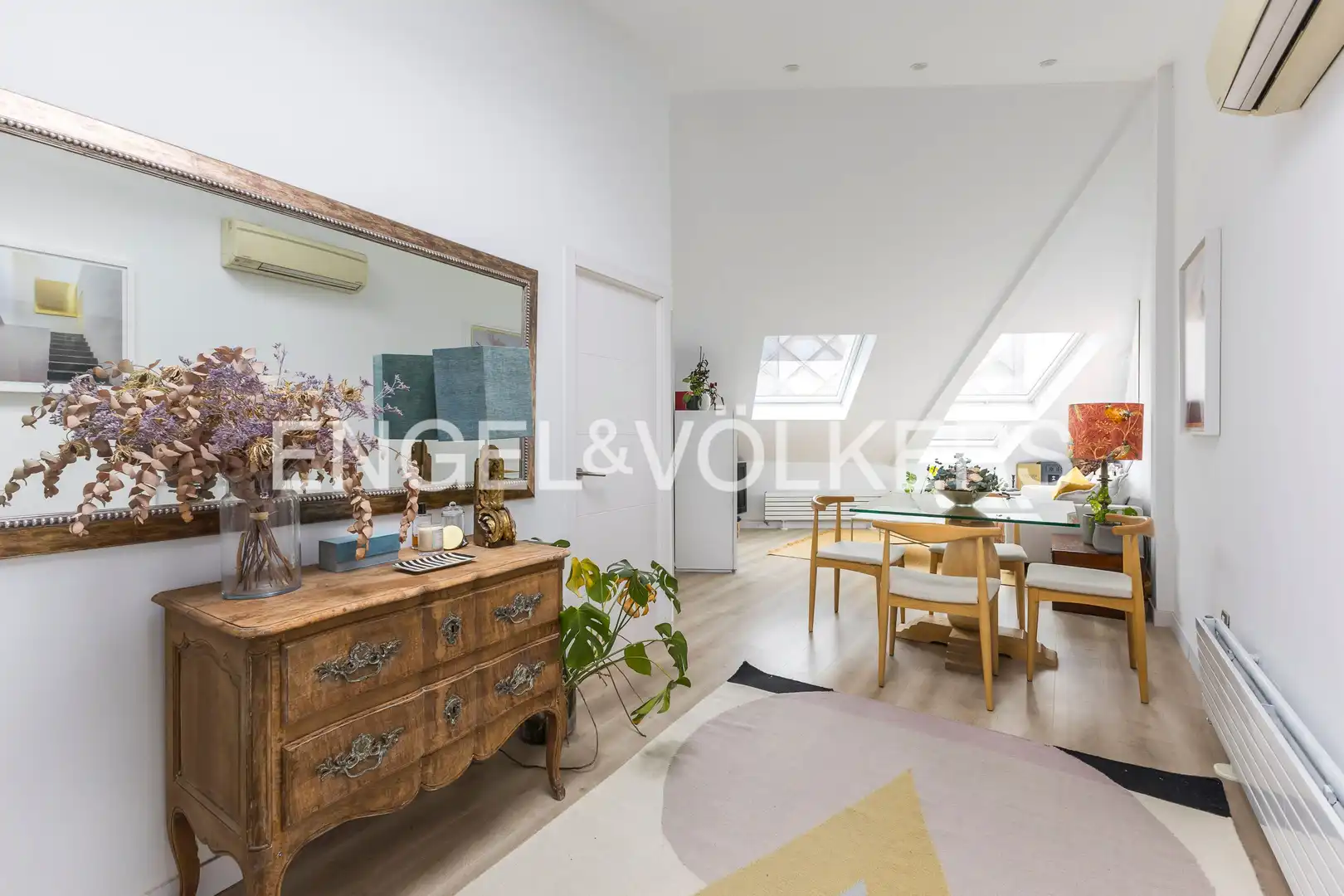 Bedroom of Flat for rent in  Madrid Capital  with Air Conditioner and Heating