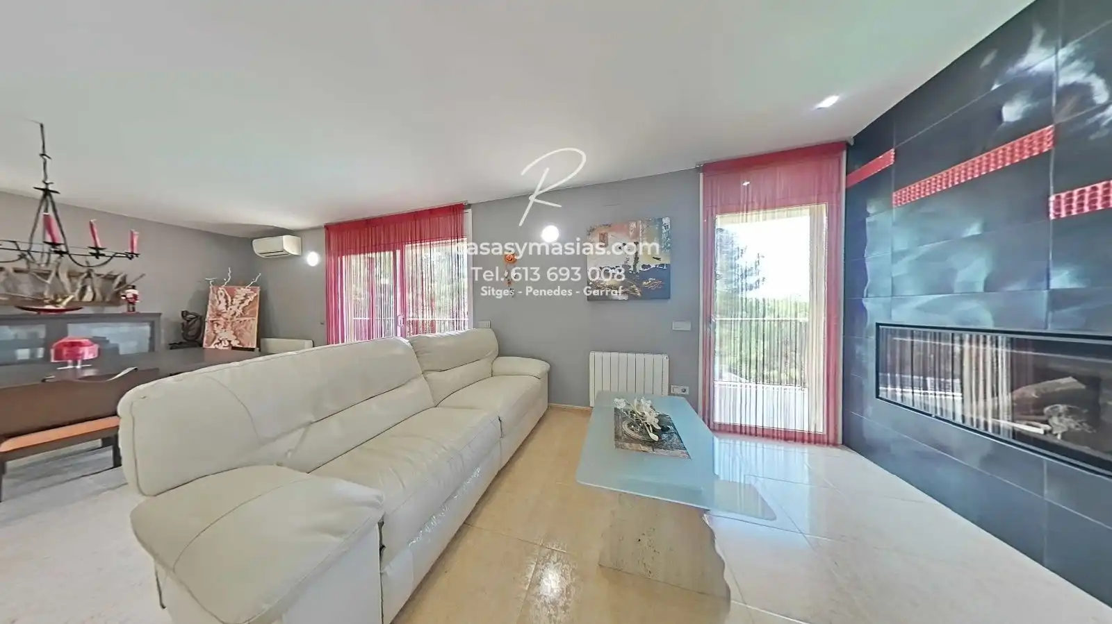 Sala d'estar de Casa o xalet en venda en Sant Pere de Ribes amb Aire condicionat, Calefacció i Jardí privat