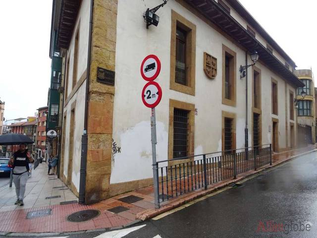 Local comercial en Alquiler en Calle Azcárraga esquina Paraiso en Casco Histórico