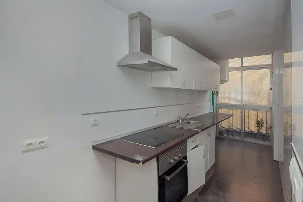 Cocina de Piso en venta en Avenida de la Paz  