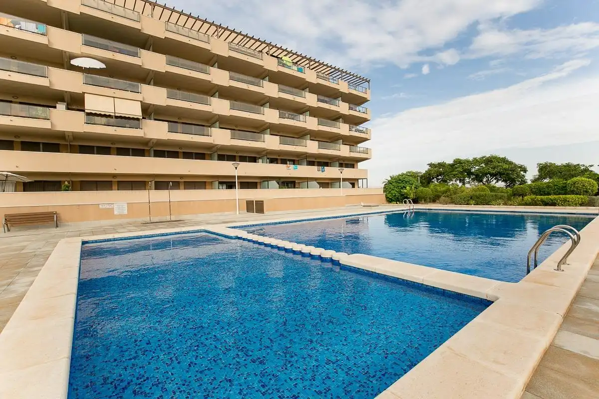 Piscina de Apartament en venda en Elche / Elx amb Aire condicionat, Calefacció i Terrassa