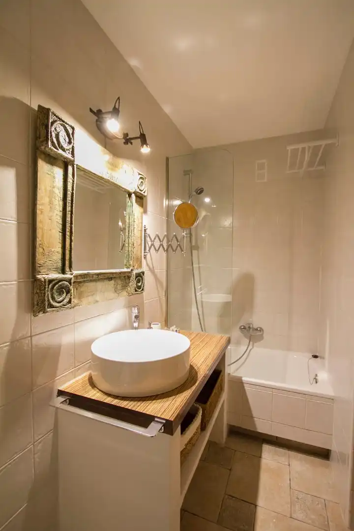 Baño de Apartamento en venta en Madrid con Calefacción, Parquet y Amueblado