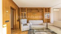 Living room of Apartment for sale in  Madrid Capital  with Air Conditioner, Heating and Private garden